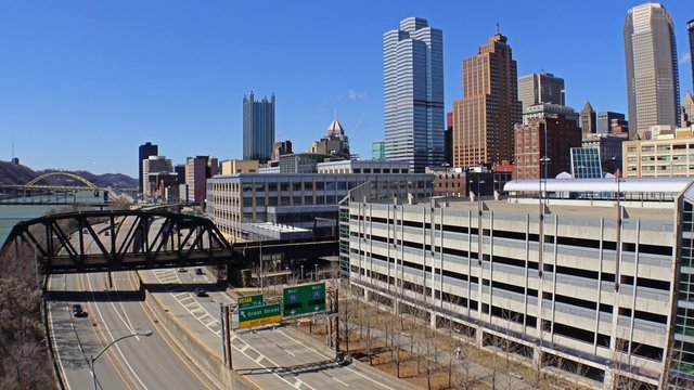 Pittsburgh City Establishing Shot Day