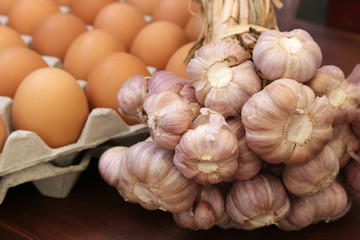 garlic and eggs