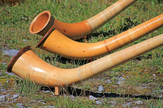 alphorn, kandersteg, schweiz