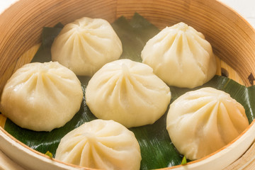 できたて小籠包 xiaolongbao Chinese steamed bun