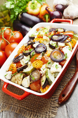 Chicken baked with vegetables