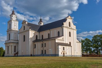 Fototapeta na wymiar Church in Budslav