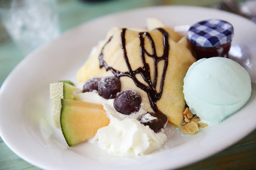 crape cake with fruit