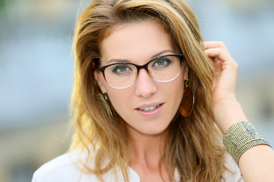 Portrait of mature woman with eyeglasses