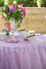 flowers at the wedding