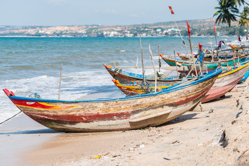 Fototapeta premium MUI NE, Vietnamese fishing boats on the beach.
