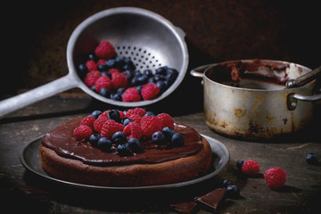 Chocolate cake with berries