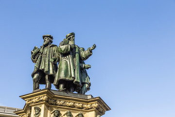 Fototapeta na wymiar The Johannes Gutenberg monument on the southern Rossmarkt in Fra