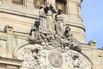 Obraz premium Sculptures on the facade of the theater building,Stockholm
