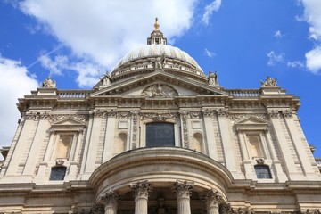 Fototapeta na wymiar Saint Paul's Cathedral in London