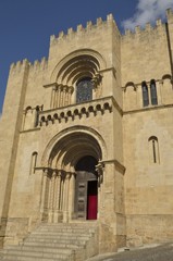 Fototapeta na wymiar Old cathedral Coimbra