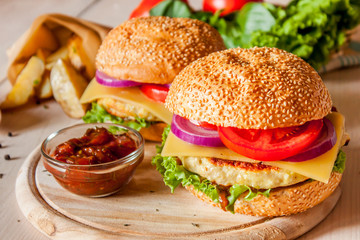 burger with fried potatos 