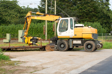 Railway excavator