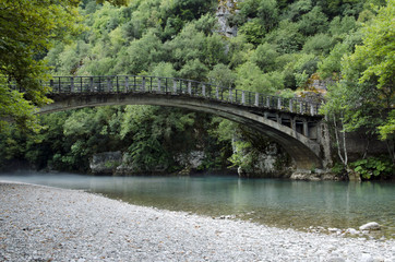 Fototapeta na wymiar Old Greece bridge