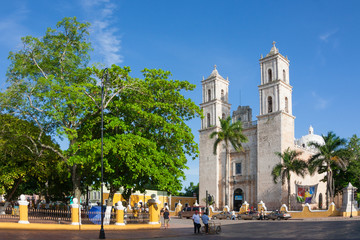 Cathedral of San Ildefonso Merida capital of Yucatan Mexico - obrazy, fototapety, plakaty