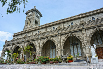 Fototapeta na wymiar stone church, ancient cathedral, nha trang, vietnam