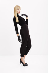 Fototapeta premium Glamorous model posing in black, portrait