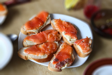 sandwiches with salmon