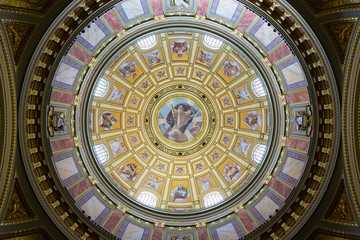 Obraz premium St. Stephen's Basilica - Budapest - Interior detail