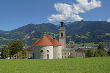 Kloster in den Alpen