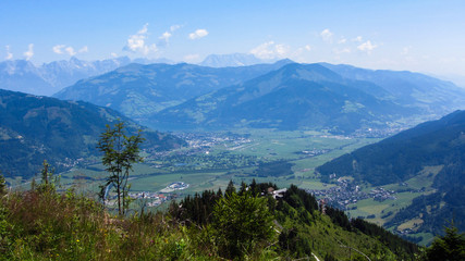 Naklejka na ściany i meble Berge, Alpen, Sicht auf Kaprun und Zell am See