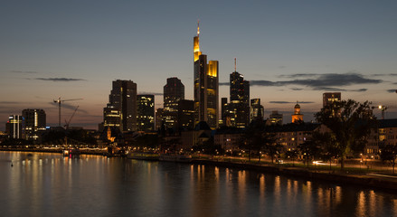 Obraz na płótnie Canvas Skyline of Frankfurt city in twilight