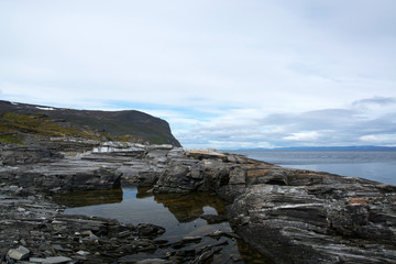 Fototapeta na wymiar Küste am Porsangerfjord, Norwegen