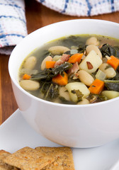 white bean bacon and kale soup