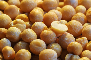 Горох сырой. Крупно