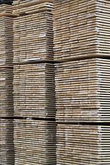 Bretterstapel in einem Sägewerk