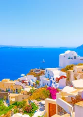 Foto op Canvas Uitzicht op de zee vanaf Oia, het mooiste dorp van het eiland Santorini in Griekenland © imagIN photography