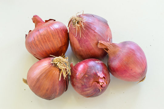 Organic onions close-up
