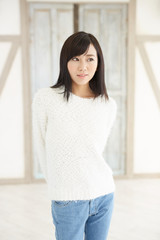 爽やかな若い女性