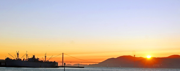 Golden Gate Bridge bei Sonnenuntergang