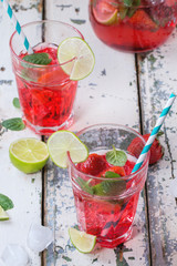 Strawberry lemonade