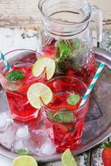 Strawberry lemonade