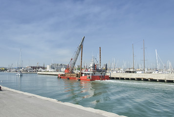 Dredger coming into Rimini port