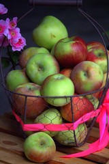 baskets of apples