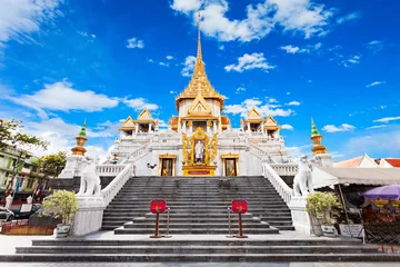 Fotobehang Wat Traimit, Bangkok © saiko3p