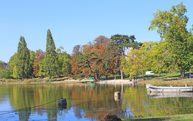 Fototapeta na wymiar Vincennes, lac Daumesnil
