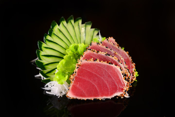 Sashimi in sesame-crested Tuna