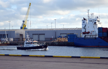 Naklejka premium Pilot boat returning to Aberdeen Harbour, Scotland