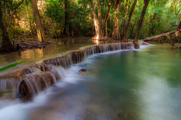 Fototapeta na wymiar Huay Mae Kamin Waterfall National Park, Kanchanaburi
