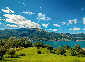 Fototapeta na wymiar Como lake - landscape