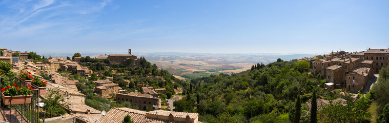 Naklejka premium Landscape near Montalcino, Tuscany, Italy