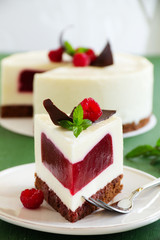 Delicious raspberry cake with raspberry jelly.