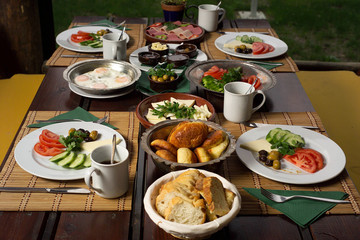 breakfast table
