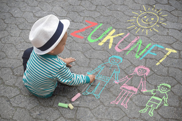 Kind malt auf der Straße - Zukunft - 91133166