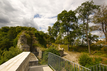 Ruine der vorderen Wartenberg in Muttenz (Schweiz)