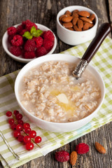 oatmeal with honey and butter